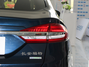 2018款EcoBoost 180 时尚型 尾灯