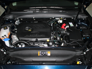 2018款EcoBoost 180 时尚型 发动机