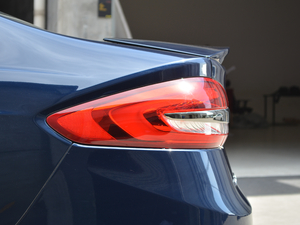 2018EcoBoost 200 Cognac؄e ^