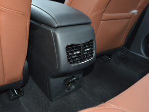 2018EcoBoost 200 Cognac؄e g