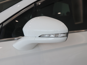 2018EcoBoost 180 r ^