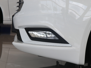 2018EcoBoost 180 r ^