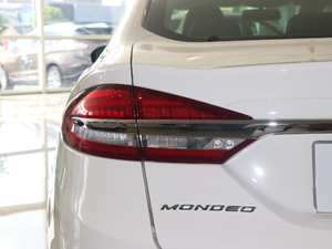 2018EcoBoost 180 r ^