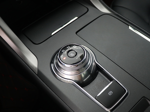 2018EcoBoost 180 r п؅^