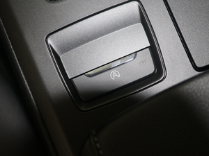 2018EcoBoost 180 r п؅^