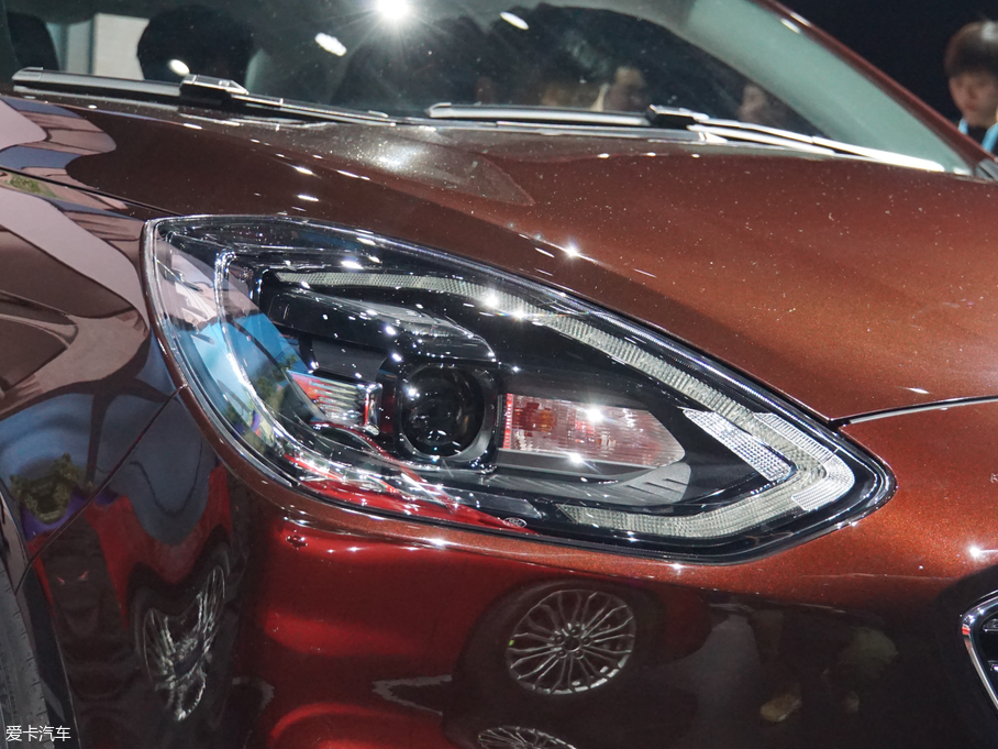 2019˹ EcoBoost 125 Ԅ V