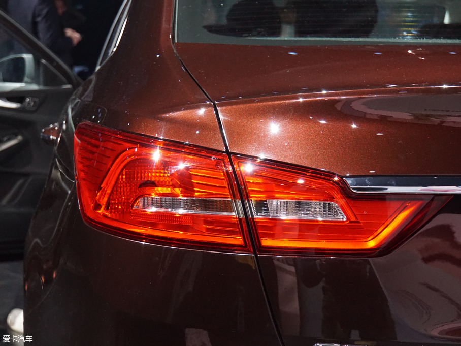 2019˹ EcoBoost 125 Ԅ V