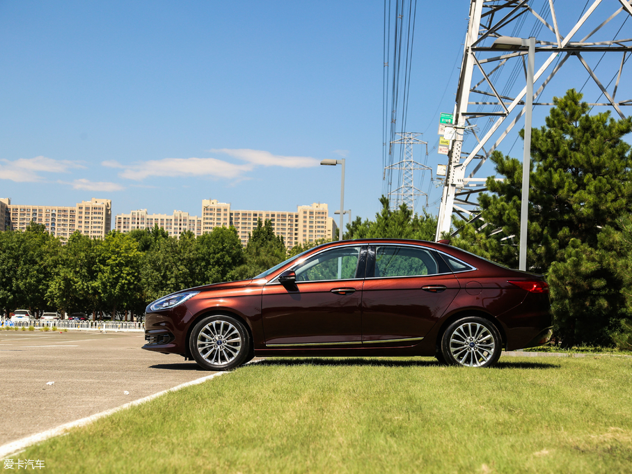 2019˹ EcoBoost 125 Ԅ V