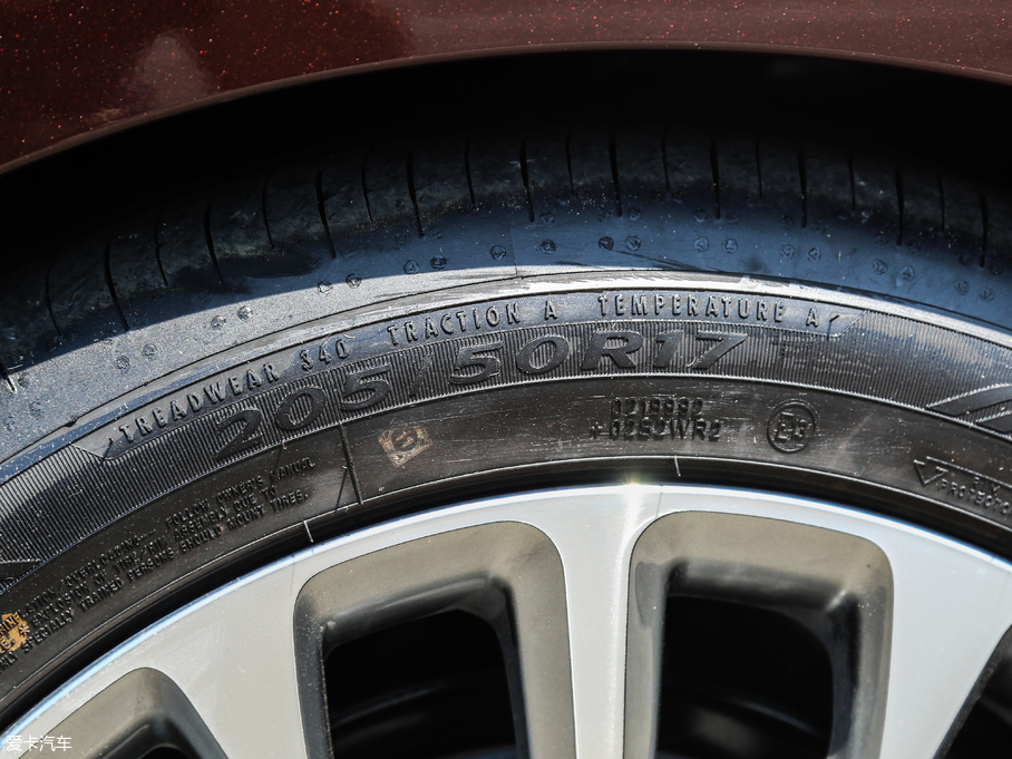 2019˹ EcoBoost 125 Ԅ V