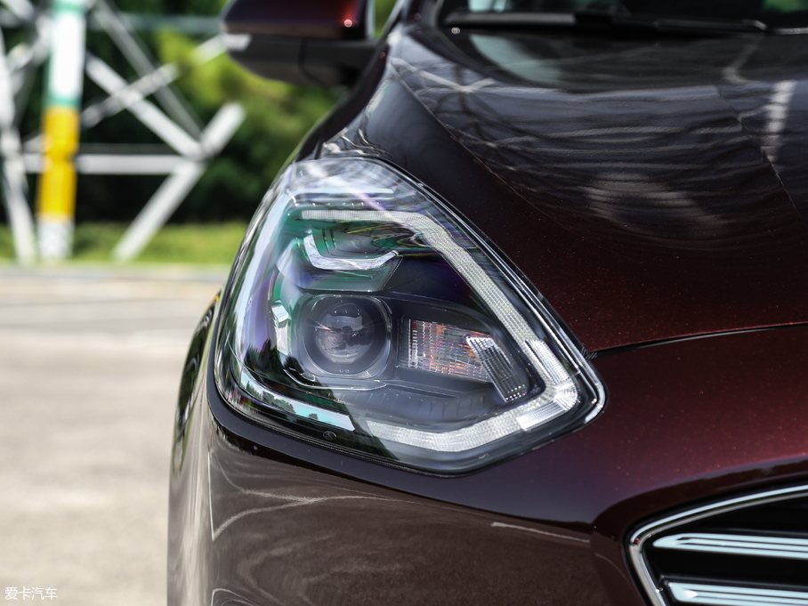 2019˹ EcoBoost 125 Ԅ V