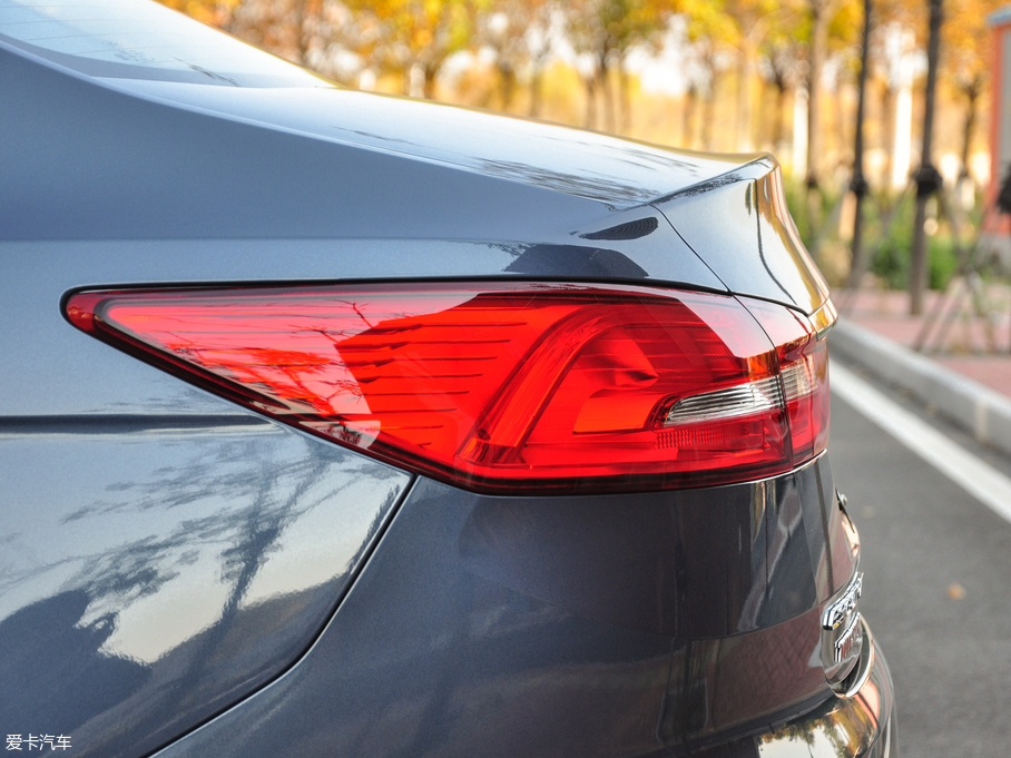 2019˹ EcoBoost 125 Ԅ V