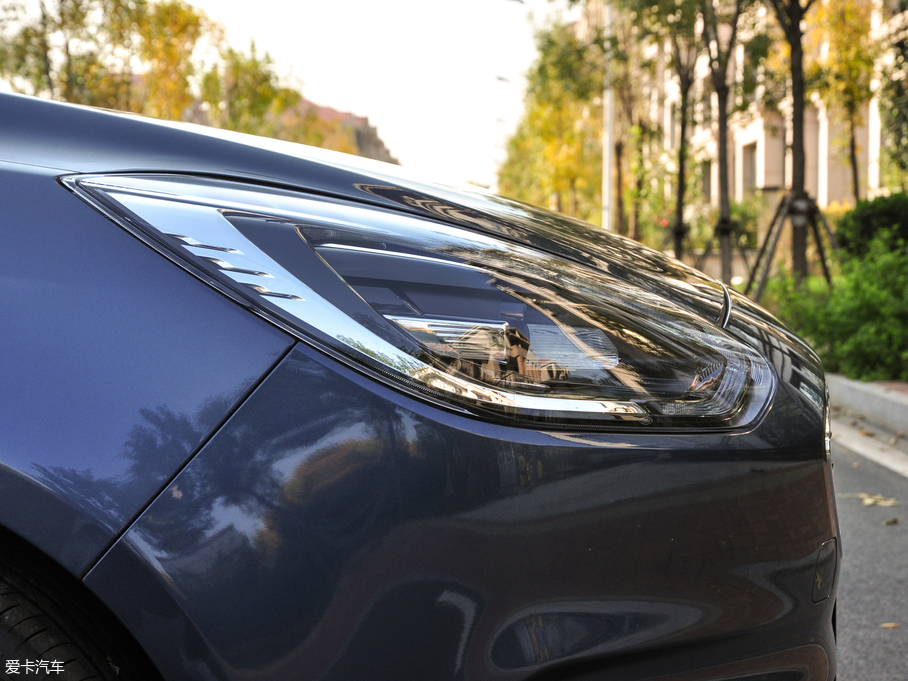 2019˹ EcoBoost 125 Ԅ V