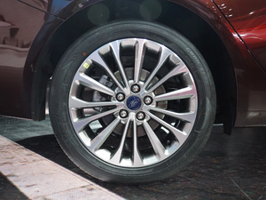 2019EcoBoost 125 Ԅ V ^