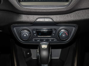 2019款EcoBoost 125 自动臻享型 国V 空调调节
