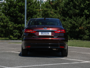 2019EcoBoost 125 Ԅ V ^