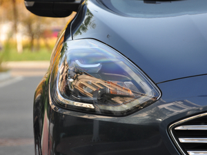 2019EcoBoost 125 Ԅ V ^