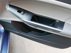 2019EcoBoost 125 Ԅ V g