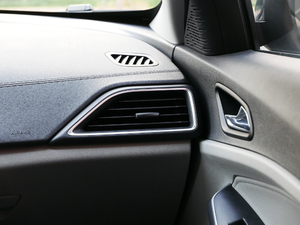 2019EcoBoost 125 Ԅ V п؅^