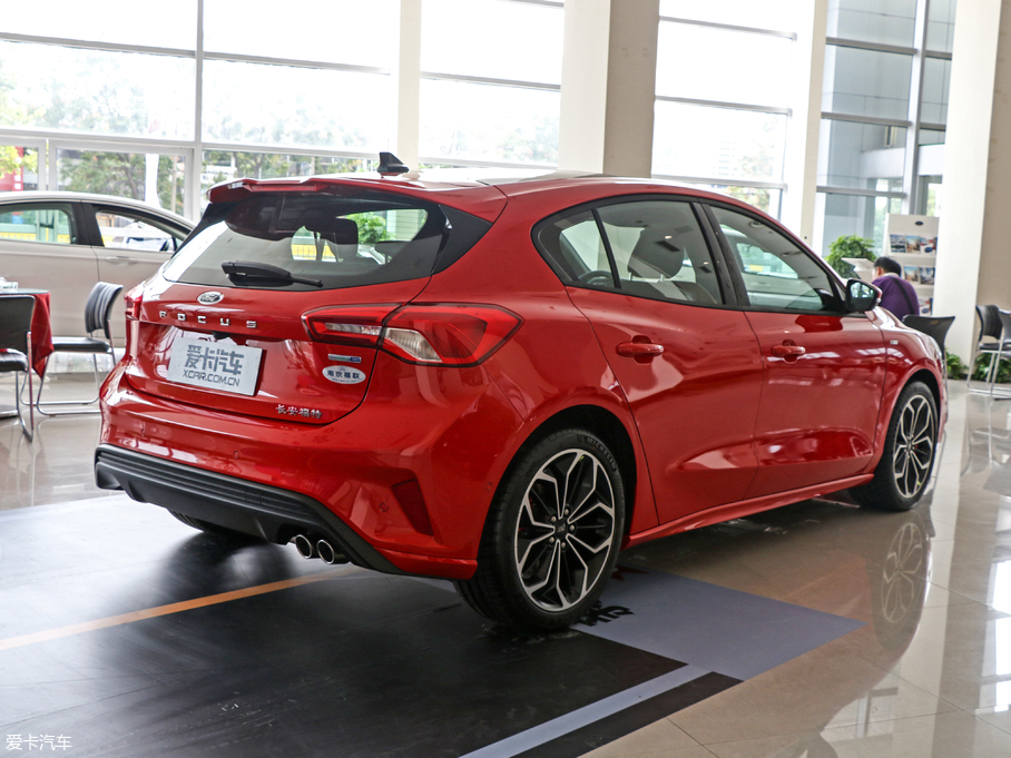 2019˹ Ɏ EcoBoost 180 Ԅ(dng)ST Line (gu)V