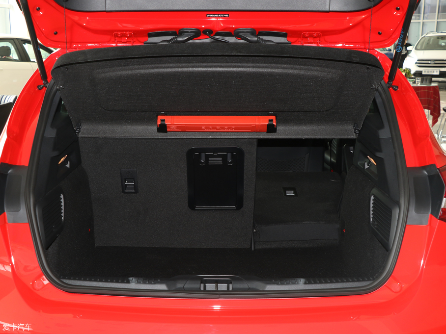 2019˹ Ɏ EcoBoost 180 ԄST Line V