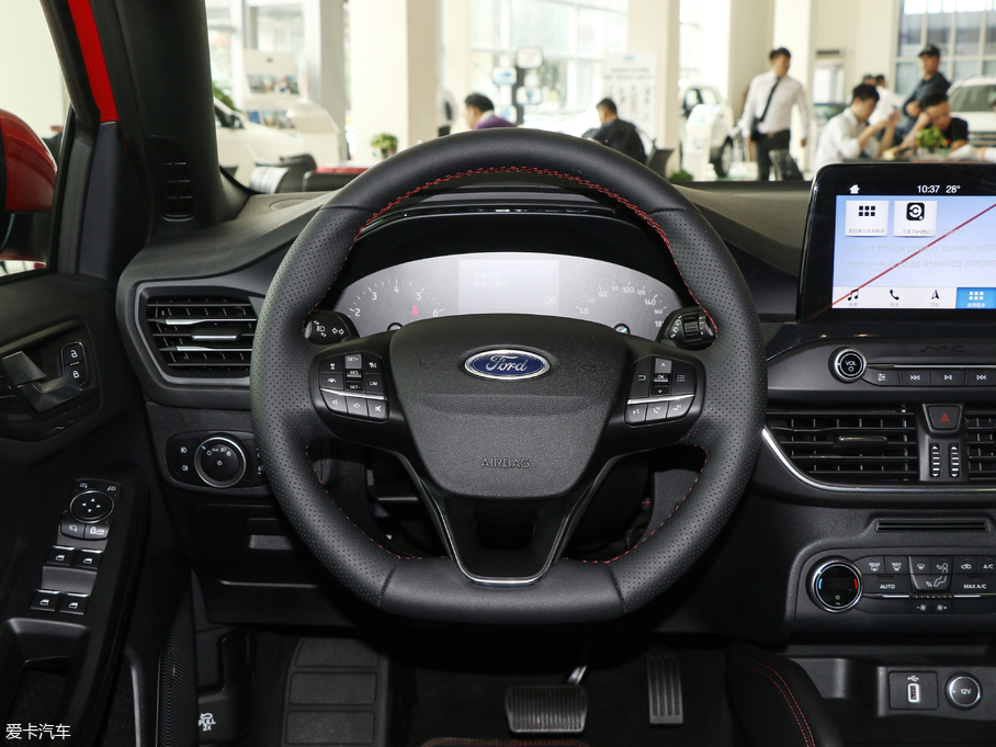 2019˹ Ɏ EcoBoost 180 ԄST Line V