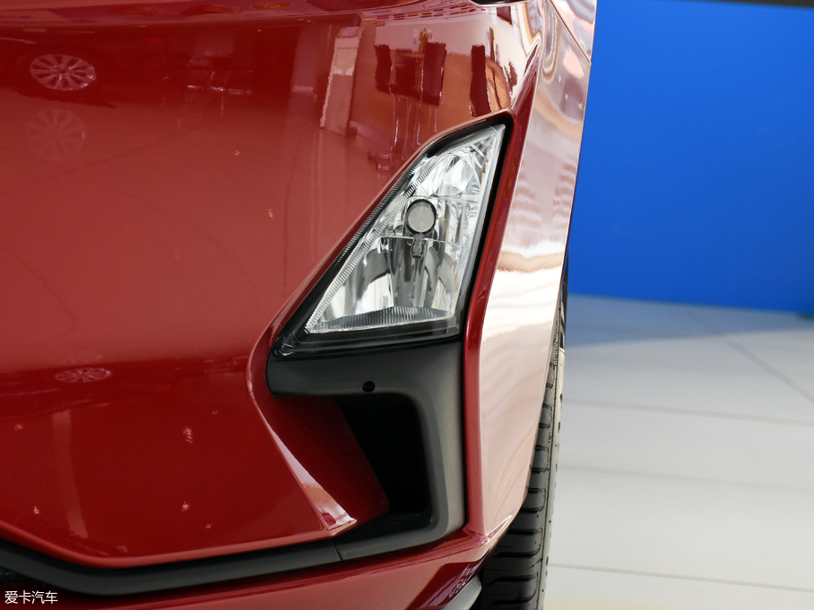 2019���˹ �Ɏ� EcoBoost 180 �Ԅ��hҫ�� ��V