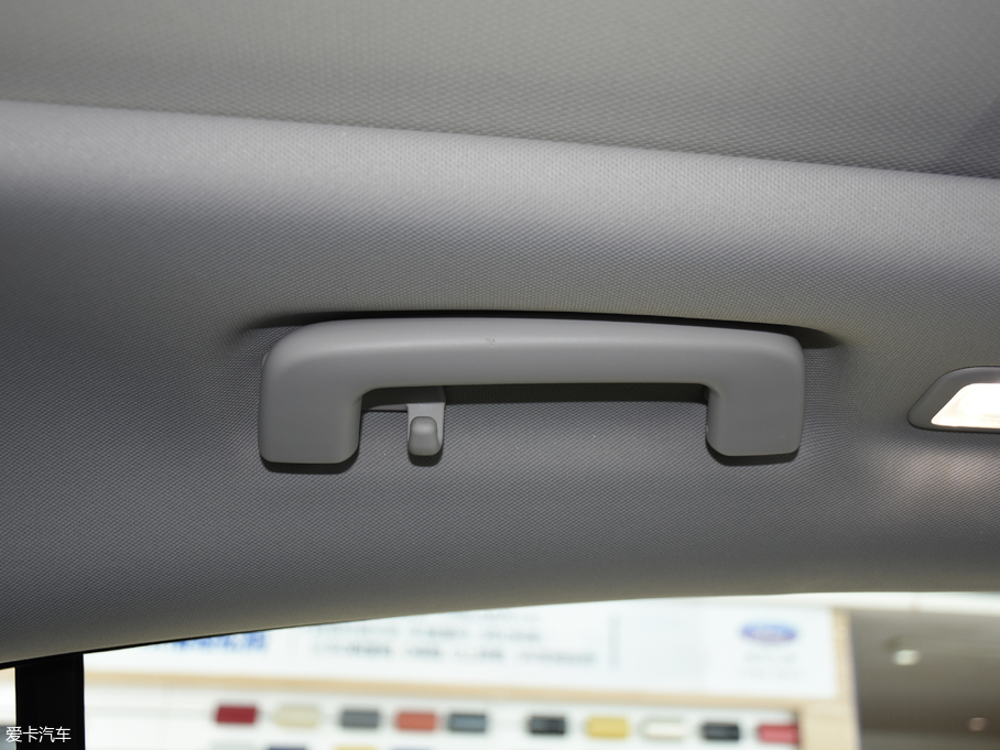 2019˹ Ɏ EcoBoost 180 Ԅ(dng)hҫ (gu)V