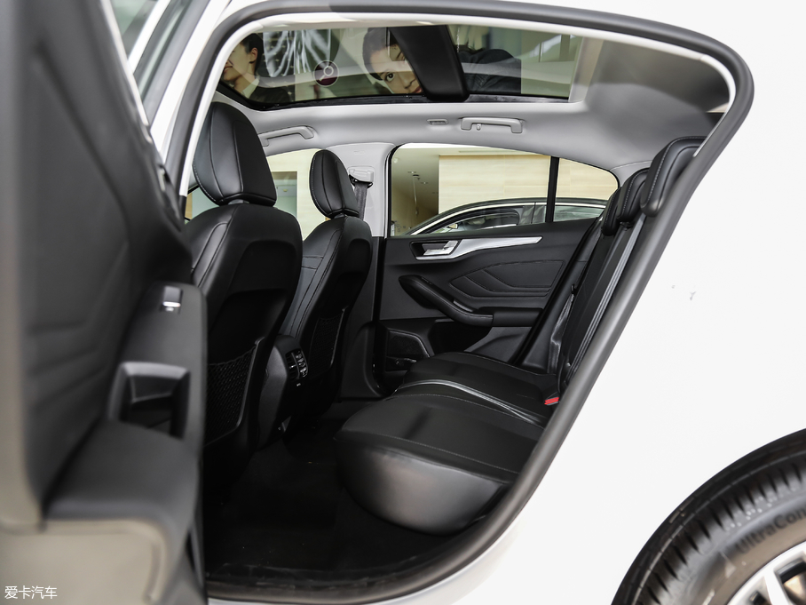 2019˹ Ɏ EcoBoost 180 Ԅ(dng)hҫ V