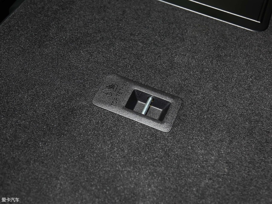 2019˹ Ɏ EcoBoost 180 Ԅhҫ V