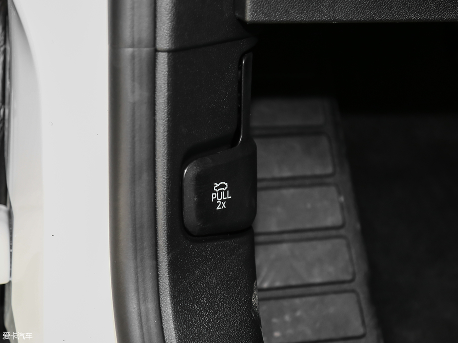 2019˹ Ɏ EcoBoost 180 Ԅhҫ V