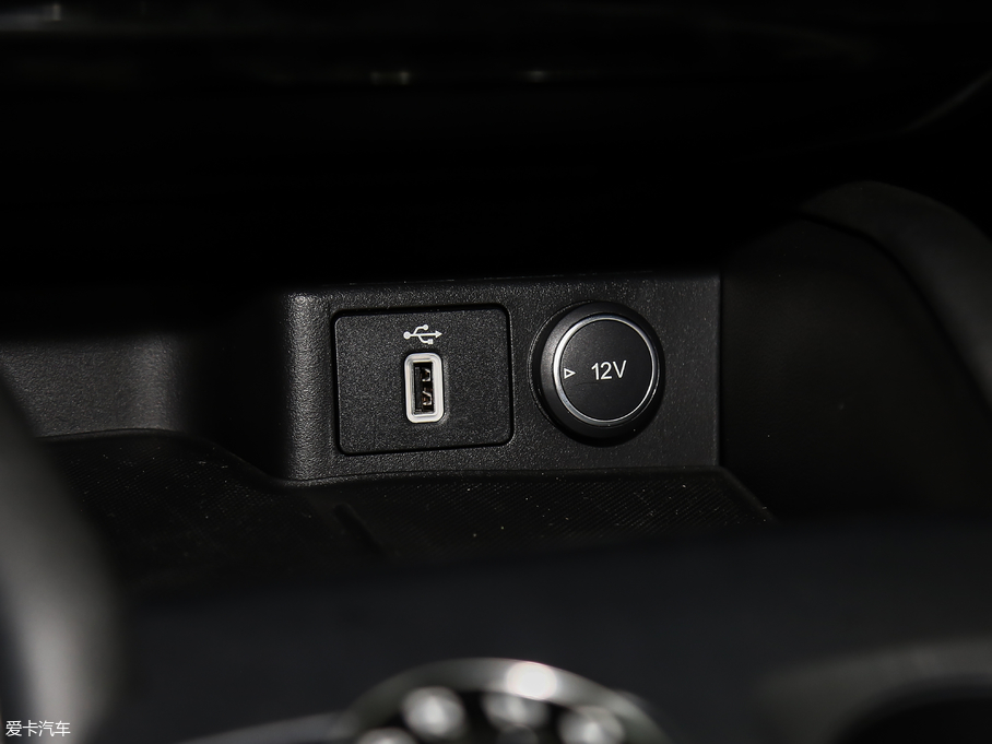 2019˹ Ɏ EcoBoost 180 Ԅhҫ V