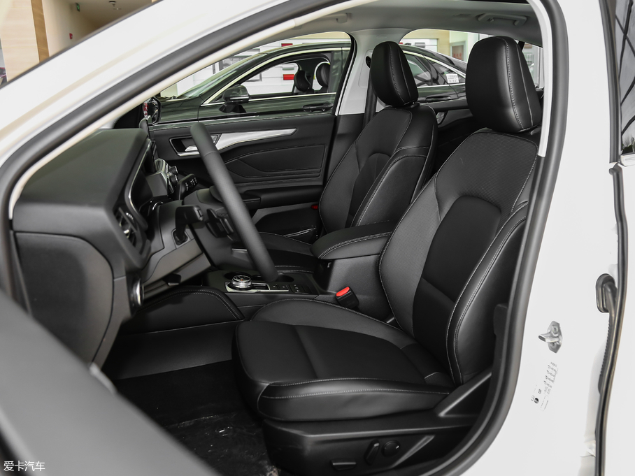 2019˹ Ɏ EcoBoost 180 Ԅhҫ V