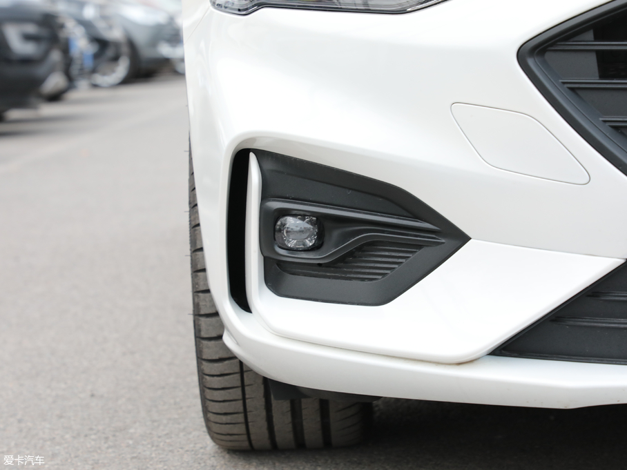 2019˹  EcoBoost 180ԄST Line V