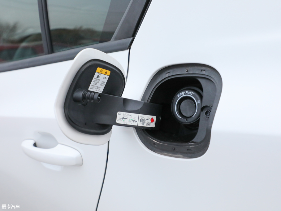 2019˹  EcoBoost 180ԄST Line V