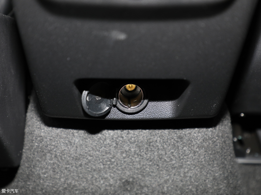 2019˹  EcoBoost 180ԄST Line V