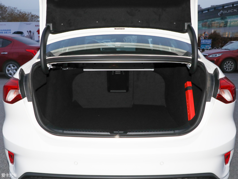 2019˹  EcoBoost 180Ԅ(dng)ST Line V