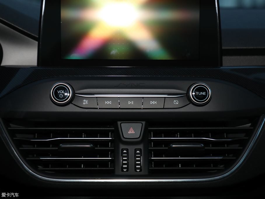 2019˹  EcoBoost 180ԄST Line V