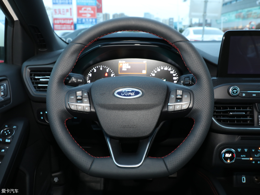 2019˹  EcoBoost 180ԄST Line V