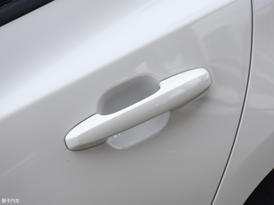 2019˹ Ɏ EcoBoost 180 Ԅh V