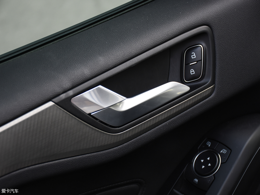 2019˹ Ɏ EcoBoost 180 Ԅh V