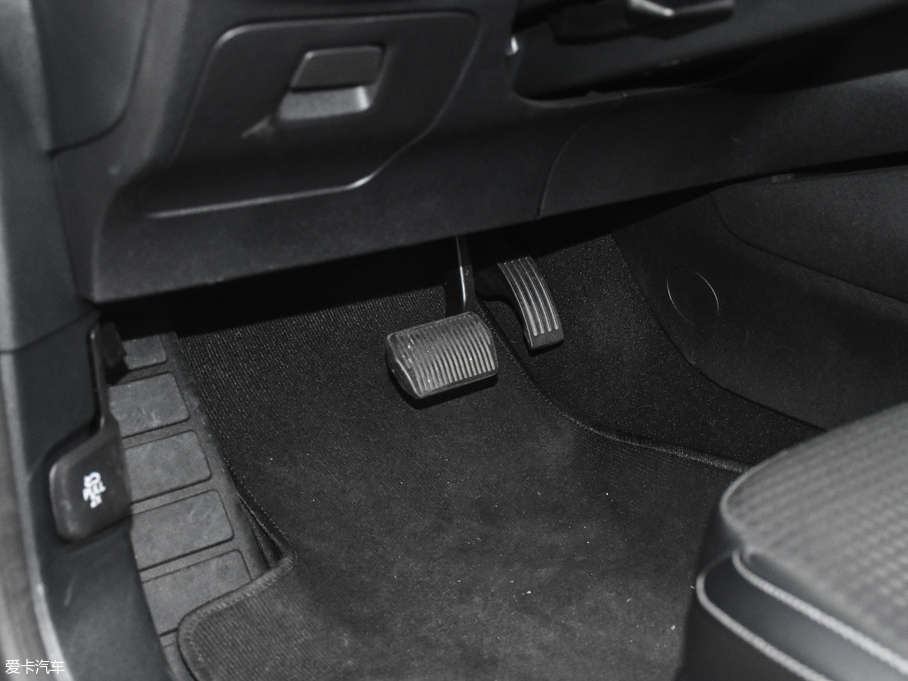 2019˹ Ɏ EcoBoost 180 Ԅh V