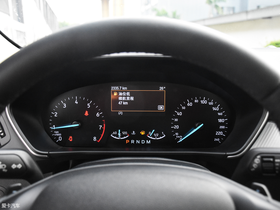 2019���˹ �Ɏ� EcoBoost 180 �Ԅ��h���� ��V