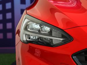 2019Ɏ EcoBoost 180 ԄST Line V ^