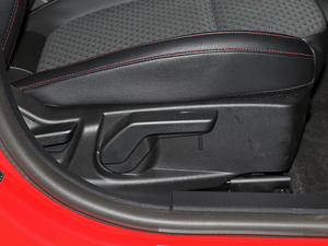 2019Ɏ EcoBoost 180 ԄST Line V g