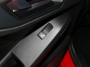 2019Ɏ EcoBoost 180 ԄST Line V g