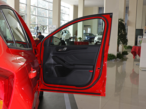 2019Ɏ EcoBoost 180 ԄST Line V g