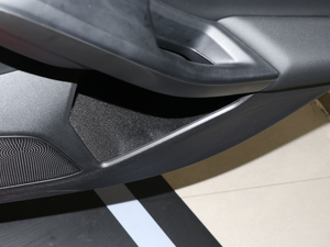 2019Ɏ EcoBoost 180 ԄST Line V g