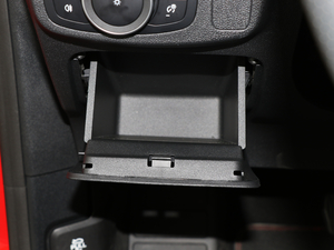 2019Ɏ EcoBoost 180 ԄST Line V g