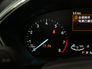 2019Ɏ EcoBoost 180 ԄST Line V п؅^