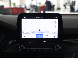 2019Ɏ EcoBoost 180 ԄST Line V п؅^(q)